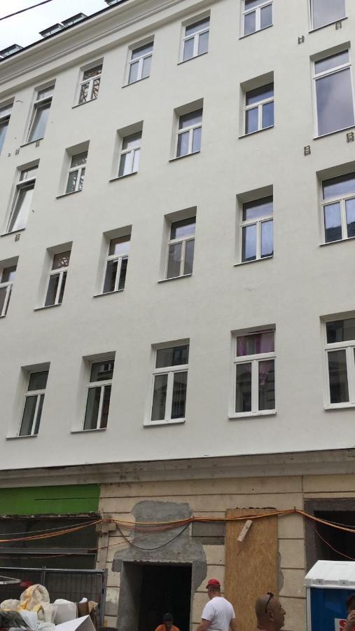 Altbautraum Springergasse - Toplocation Wina Bagian luar foto